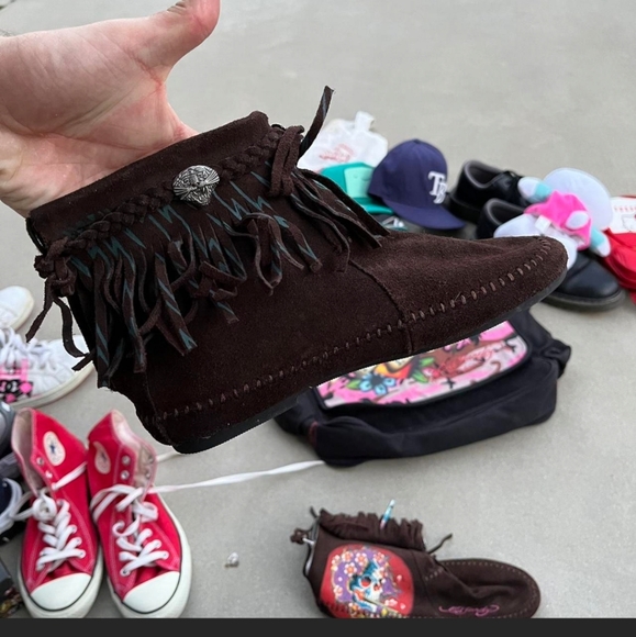 Ed Hardy 8.5 moccasins - Picture 3 of 4